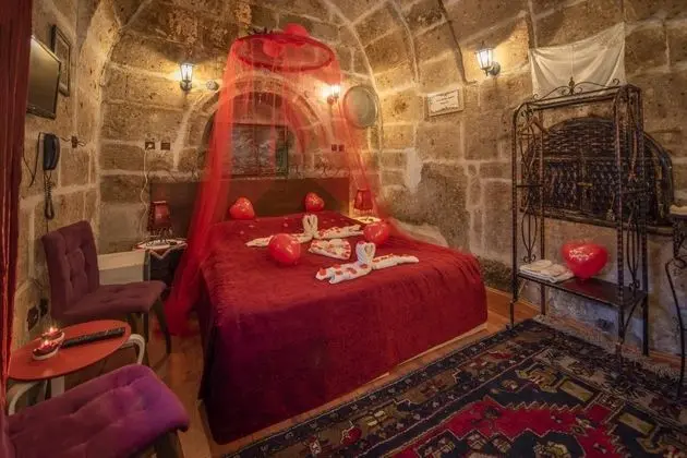 Kemer Mağara Oda