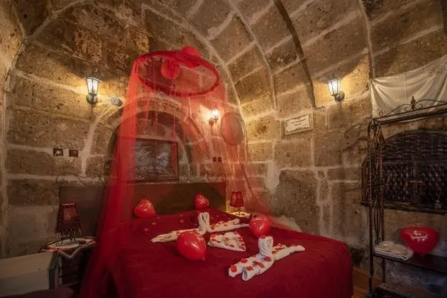 Kemer Mağara Oda