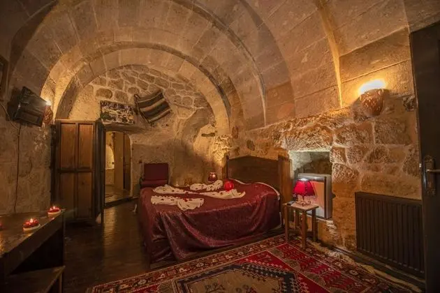 Kemer Mağara Oda