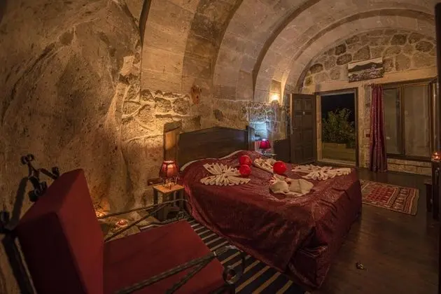 Kemer Mağara Oda