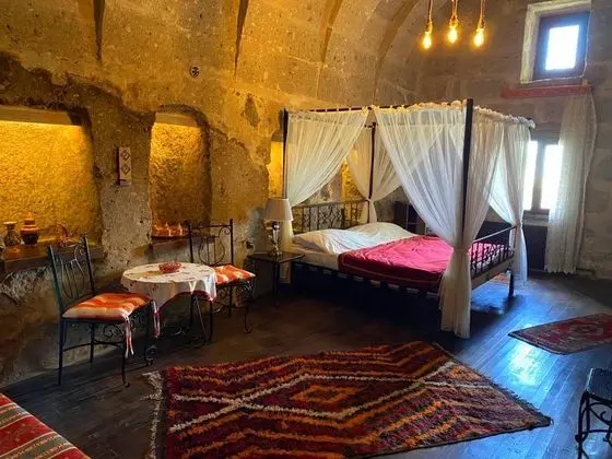 Kemer Mağara Oda