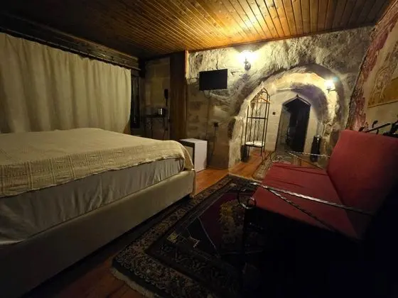 Kemer Mağara Oda