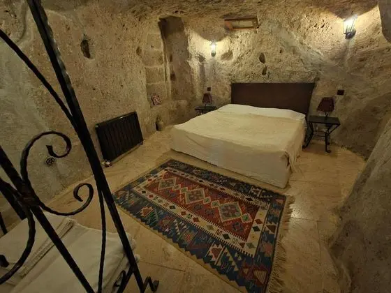 Kemer Mağara Oda