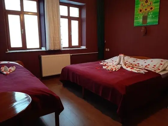 Üç Kişilik Oda, Göl Manzaralı