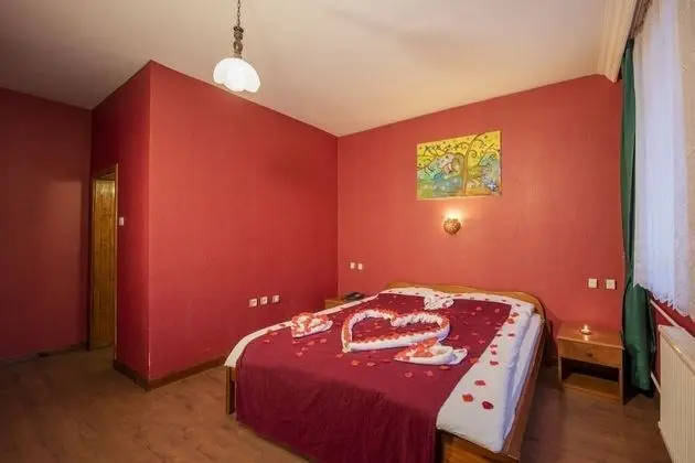 Üç Kişilik Oda, Göl Manzaralı