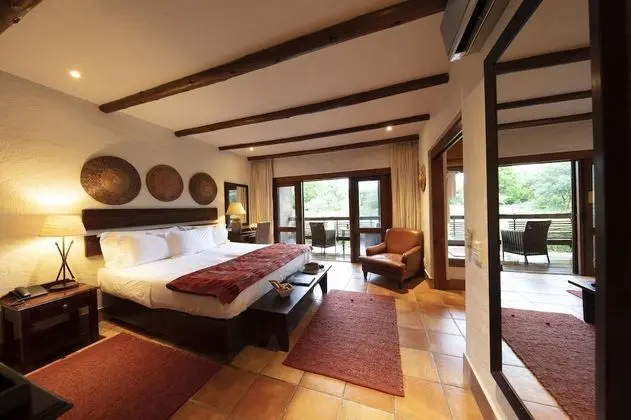 Standard Süit (River Lodge:  Suite)