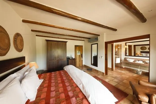 Standard Süit (River Lodge:  Suite)