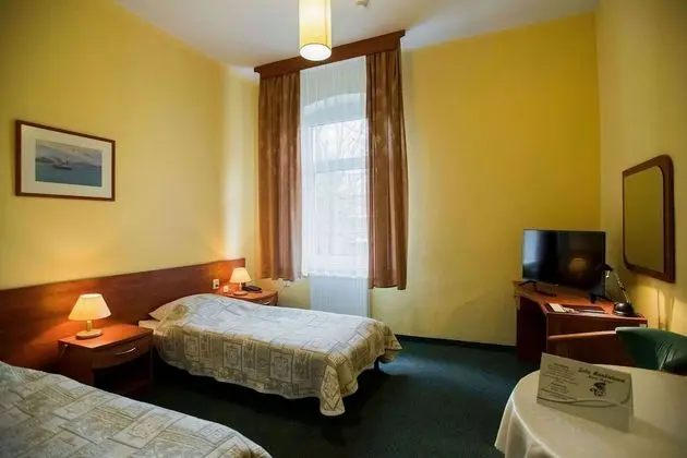 Tek Büyük veya İki Ayrı Yataklı Oda