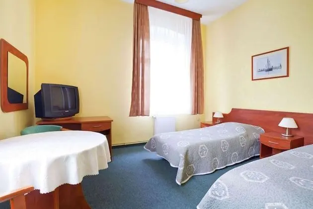 Tek Büyük veya İki Ayrı Yataklı Oda