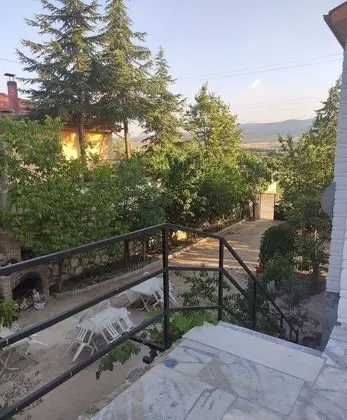 Family Üç Kişilik Oda, Göl Manzaralı