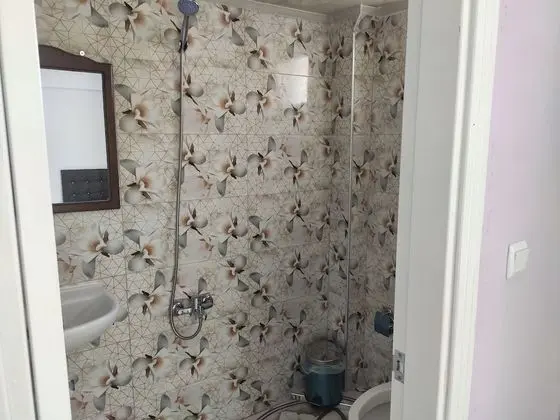 Family Üç Kişilik Oda, Göl Manzaralı