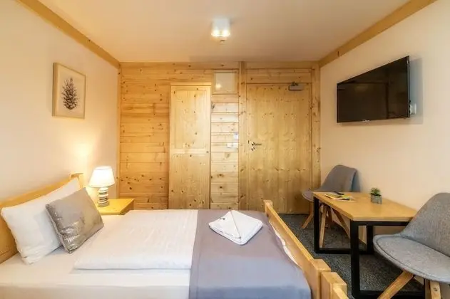 Tek Büyük veya İki Ayrı Yataklı Oda