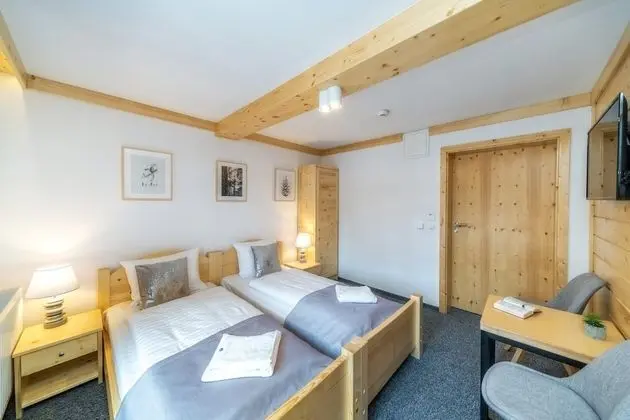 Tek Büyük veya İki Ayrı Yataklı Oda