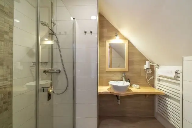 Tek Büyük veya İki Ayrı Yataklı Oda