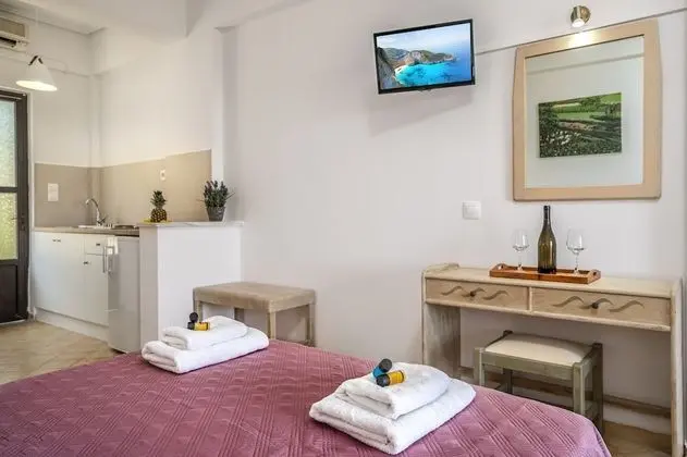 Stüdyo (3 Adults)