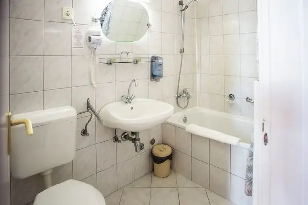 Deluxe Tek Büyük veya İki Ayrı Yataklı Oda
