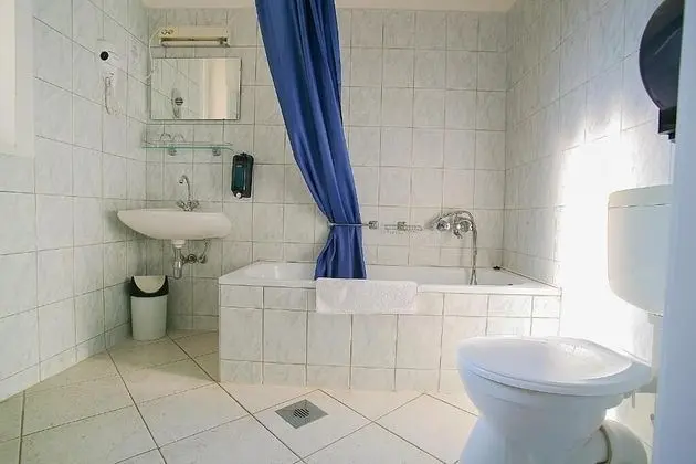 Standard Tek Büyük veya İki Ayrı Yataklı Oda