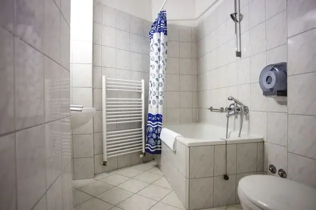 Standard Tek Büyük veya İki Ayrı Yataklı Oda