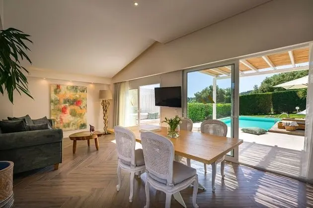 Villa, 3 Yatak Odası, Kişiye Özel Havuzlu, Deniz Manzaralı