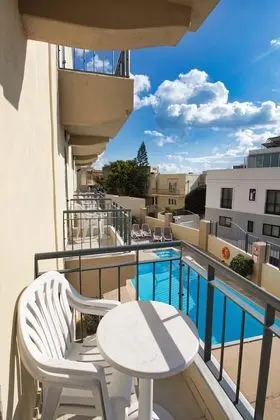 İki Ayrı Yataklı Oda, Balkon