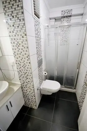 Suite, Kara Manzaralı, Balkonlu
