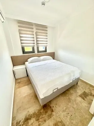 Suite, Kara Manzaralı, Balkonlu