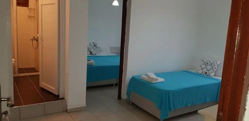 Aile Odası, Havuz Manzaralı