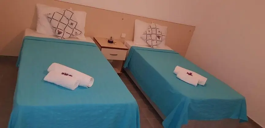 Aile Odası, Havuz Manzaralı