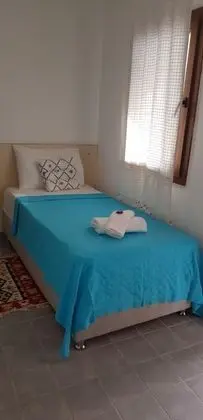 Tek Kişilik, Havuz Manzaralı
