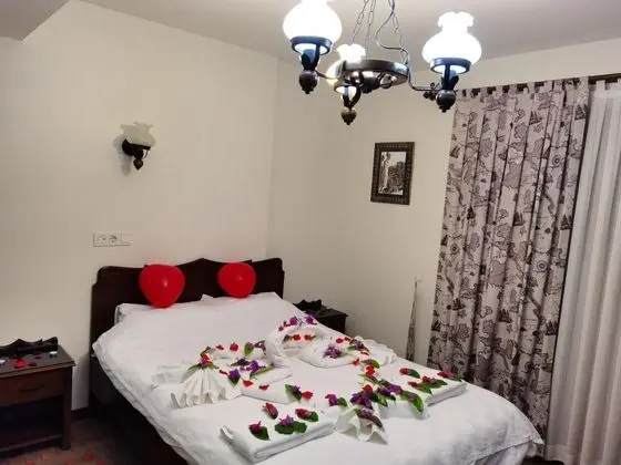 Standart Oda, Kara Manzaralı, Balkonlu