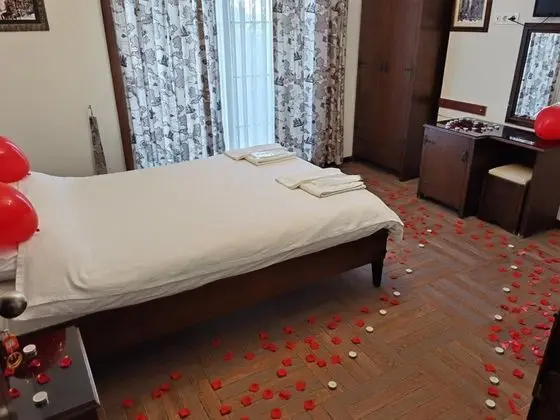 Standart Oda, Kara Manzaralı, Balkonlu