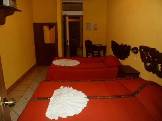 Basic Triple Room, 1 Bedroom (3 Double Beds)