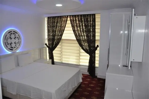 Standard Üç Kişilik Oda