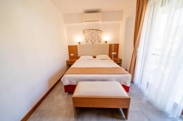 Suite 1 + 1 Oda , Bahçe Manzaralı