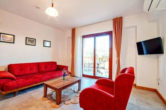 Suite 1 + 1 Oda , Bahçe Manzaralı