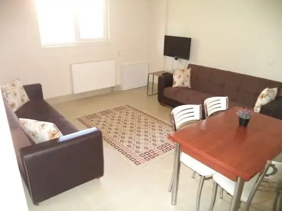 Family Apart Daire (Basement)