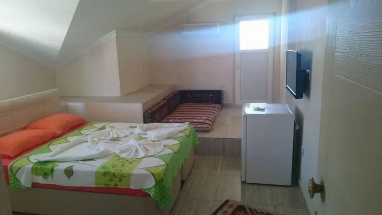 Studio, Bahçe Manzaralı