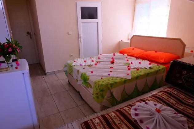 Studio, Bahçe Manzaralı