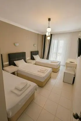 Triple, Şehir Manzaralı