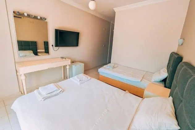 Triple, Şehir Manzaralı