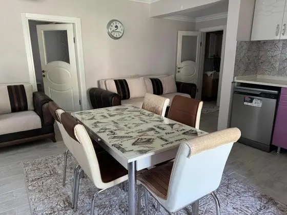 2+1 Apart Daire, Bahçe Manzaralı, Bahçe Katı