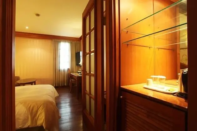 Tek Büyük Yataklı Oda