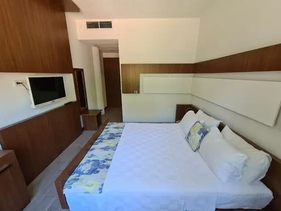 Deluxe Tek Büyük Yataklı Oda, Sigara İçilebilir, Deniz Manzaralı