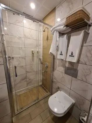 Deluxe Tek Büyük Yataklı Oda, Sigara İçilebilir, Deniz Manzaralı