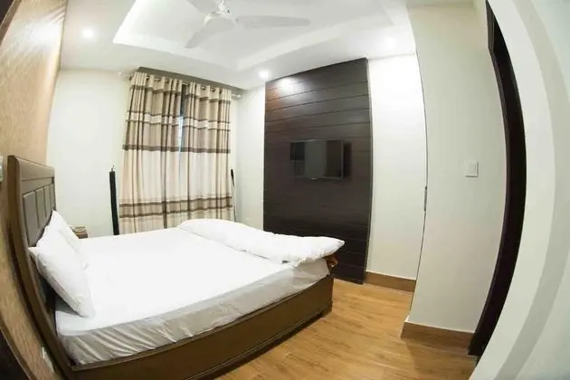 Deluxe Tek Büyük Yataklı Oda