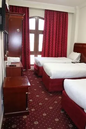 Standard Üç Kişilik Oda (Haram View)
