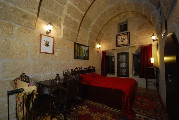 Double or Twin Cave Room
