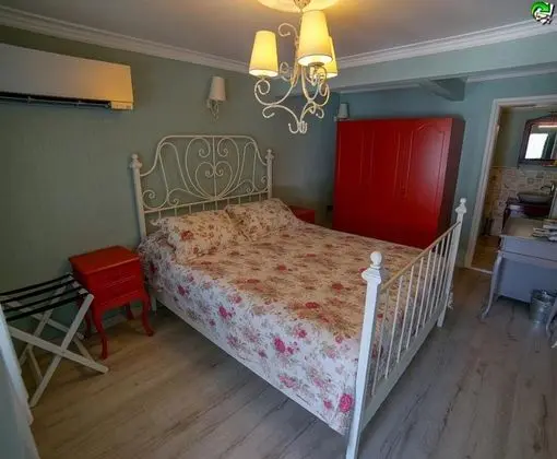 Jakuzili Standart Oda, Veranda Manzaralı