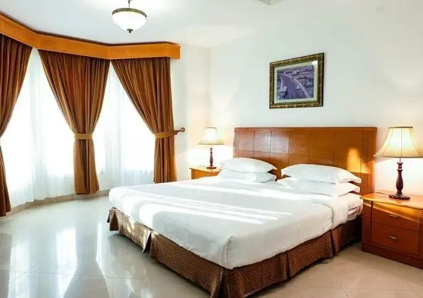 Deluxe Suite (A)