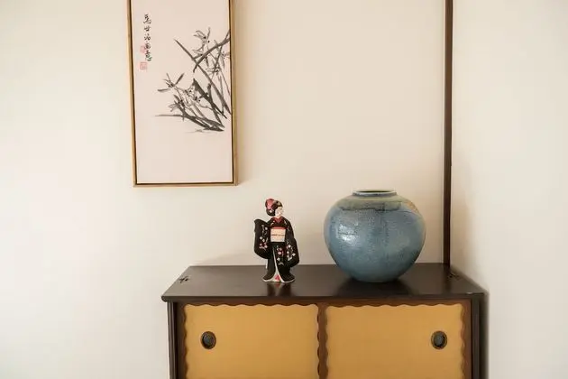 Ev (Private Vacation)